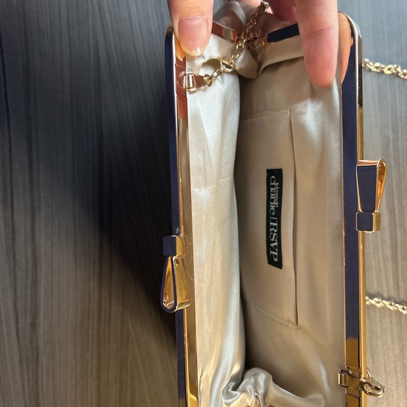 Charlie RSVP Champagne Satin Pleated Clutch Gold Frame Evening Bag - Picture 3 of 5